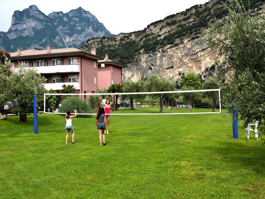 Park Hotel Eden Torbole Sul Garda Dış mekan fotoğraf