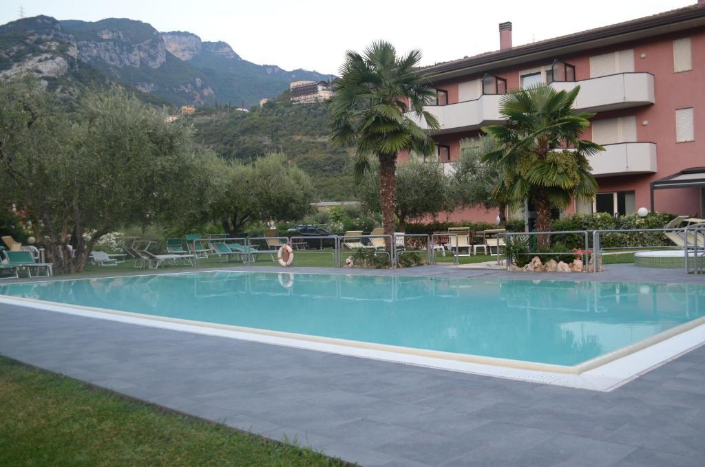 Park Hotel Eden Torbole Sul Garda Dış mekan fotoğraf