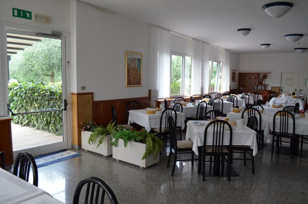 Park Hotel Eden Torbole Sul Garda Dış mekan fotoğraf