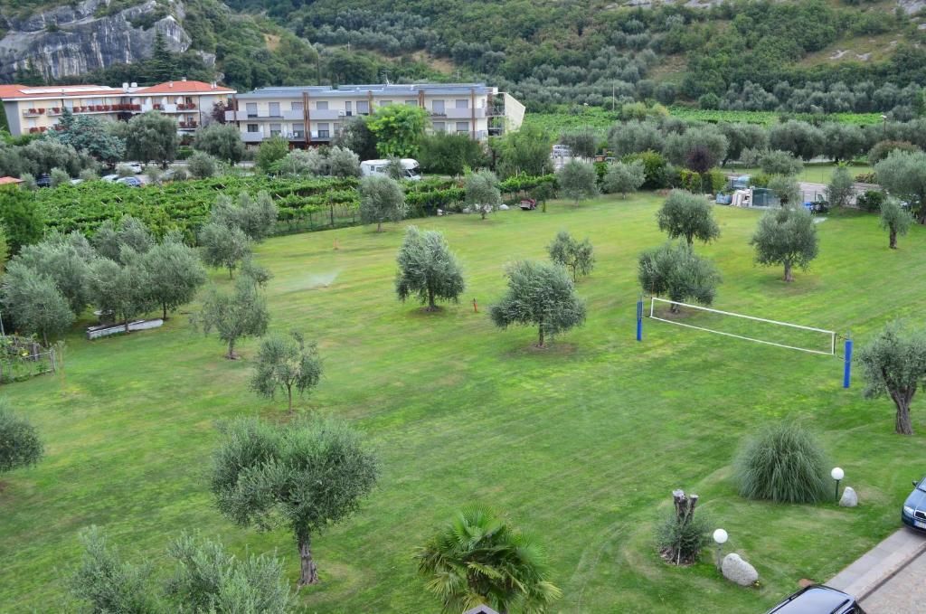 Park Hotel Eden Torbole Sul Garda Dış mekan fotoğraf