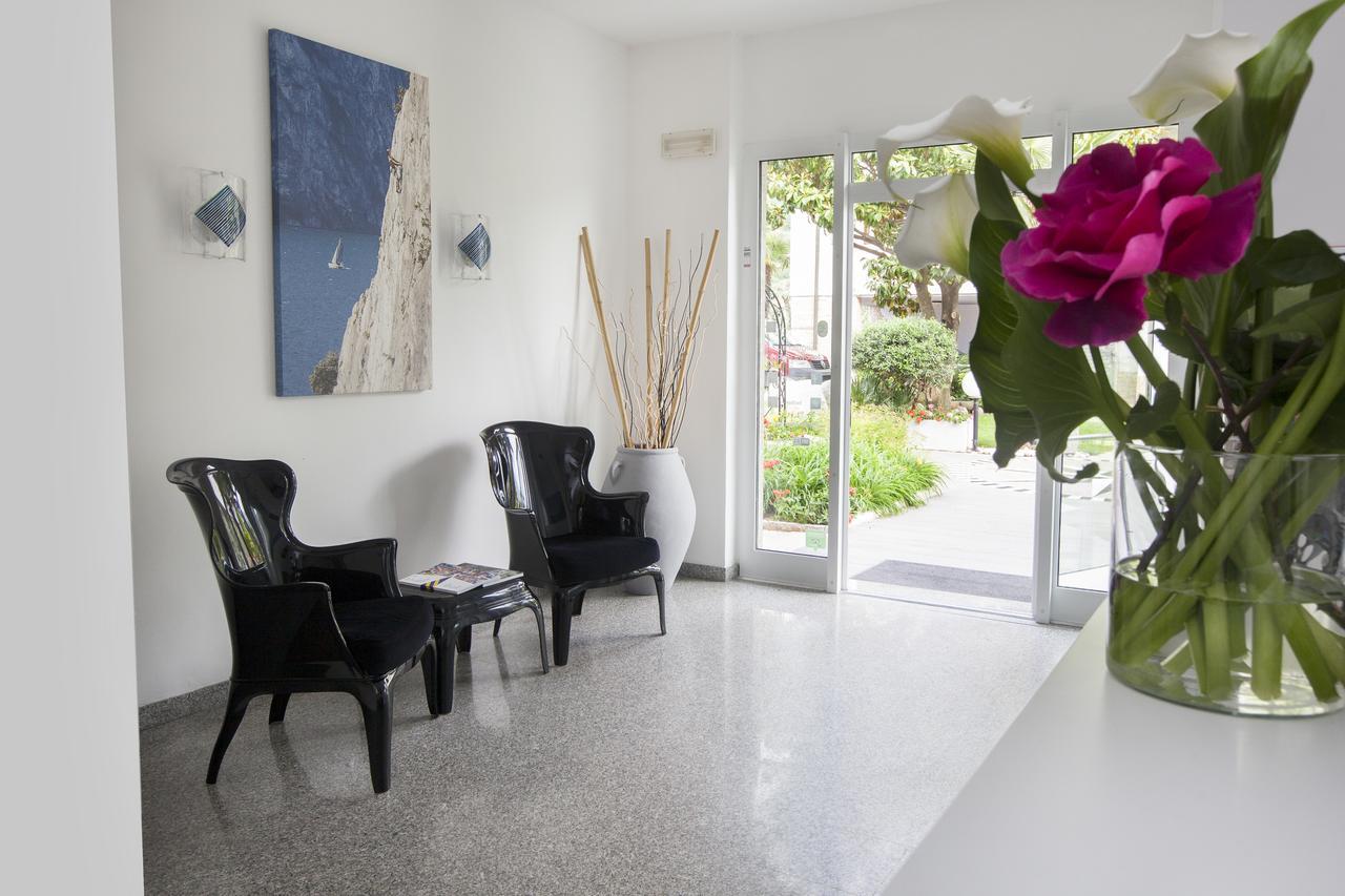 Park Hotel Eden Torbole Sul Garda Dış mekan fotoğraf